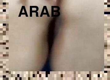 arab show her pussy 
