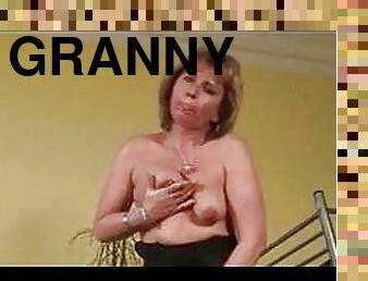 gros-nichons, chatte-pussy, amateur, granny, bdsm, esclave, percé, seins, gros-plan, trou-du-cul