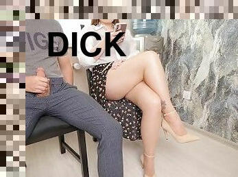 Pulled out a dick in front of a luxury girl in waiting room. I'm shocked by her reaction