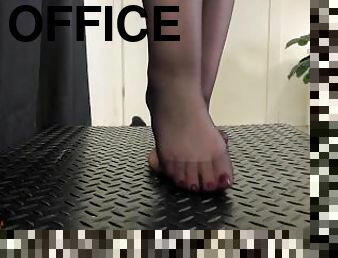 ofis, metres, kadın-egemenliği, yüksek-topuklu-ayakkabı