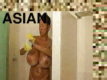 Minka - Cancun Shower Time