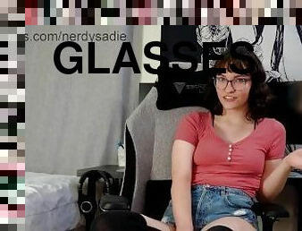 lunettes, masturbation, amateur, ados, maison, secousses, ejaculation, solo, brunette, ringard