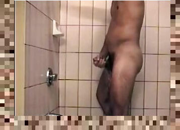 baignade, amateur, ejaculation-sur-le-corps, énorme-bite, gay, branlette, collège, sur-le-visage, douche, solo