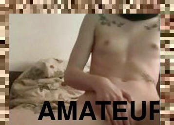 pisser, chatte-pussy, amateur, horny, kinky, coquine, solo, humide