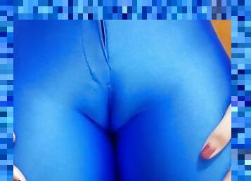 cameltoe academy babe in her blue leggings