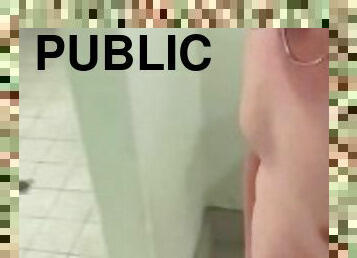 public, amateur, énorme-bite, gay, branlette, pieds, toilette, attrapée, solo, bite