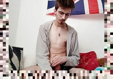 masturbation, amateur, ejaculation-sur-le-corps, énorme-bite, gay, branlette, française, secousses, ejaculation, européenne