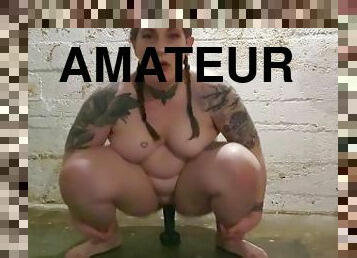 cul, masturbation, giclée, amateur, joufflue, chevauchement, gode, solo, tatouage