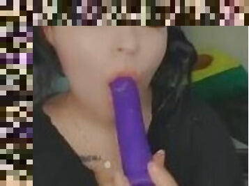 Dildo licking & getting lipstick on it