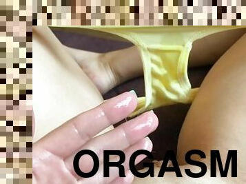 masturbation, orgasme, chatte-pussy, giclée, culotte, solo, humide