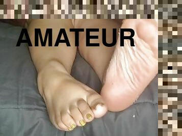 Foot Slave POV - Assume The Position And Worship My Peeling Feet!