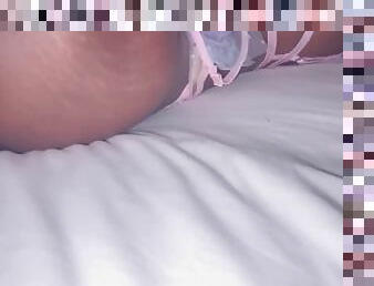 orgasmi, pillu-pussy, amatööri, eebenpuinen, valtava-mulkku, teini, lelu, kotitekoinen, pilluuntulo, pov