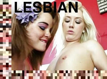 Sexy lesbian teen loves to be licked like a bitch