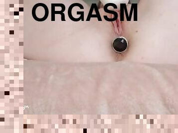 Pulsating Butt Plug Orgasm