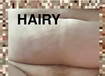 bbw with rolls brushes her pussy hair
