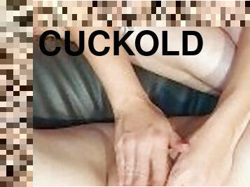 Unlocking cuckold feet and ballbusting