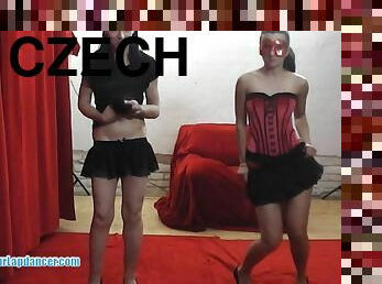 Czech ladies show a double lapdance and BJ