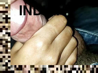 nudiste, amateur, ejaculation-sur-le-corps, ados, branlette, indien, couple, voiture, première-fois, virgin