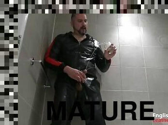 DILF in ripped tracksuit pisses from uncut cock PREVIEW