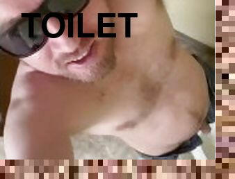 pisser, amateur, gay, européenne, euro, toilette, fétiche, solo, blanc