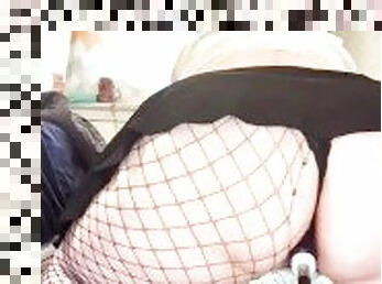 cul, masturbation, amateur, milf, jouet, belle-femme-ronde, butin, résille, machines, bout-a-bout