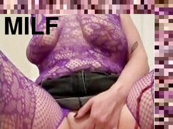 gros-nichons, masturbation, orgasme, chatte-pussy, amateur, milf, maman, culotte, résille, mère