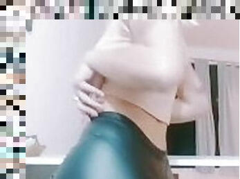 buntut, tua, amateur, perempuan-jelita, casting, awek-perempuan, muda18, lebih-tua, punggung-butt, solo