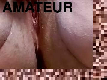 BBW Masturbates & Squirts CLOSEUP