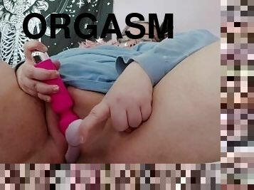 Solo wand orgasm