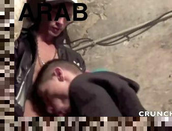 Le jeune francais FABIEN bais par une tres g rosse bite d'arabe