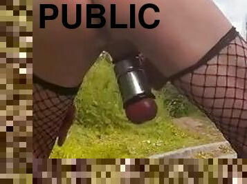 masturbation, en-plein-air, public, amateur, ejaculation-sur-le-corps, pieds, secousses, ejaculation, résille, solo