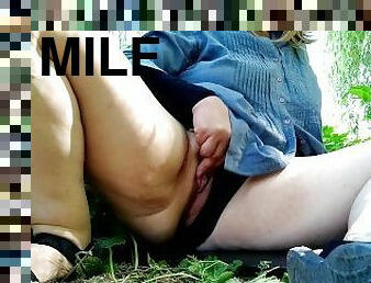 cul, masturbation, orgasme, en-plein-air, public, chatte-pussy, giclée, amateur, milf, maison