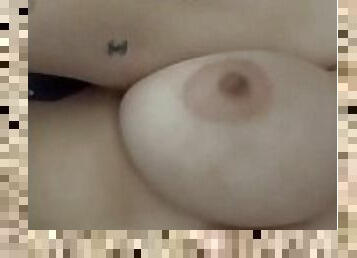 gros-nichons, masturbation, orgasme, chatte-pussy, amateur, babes, ados, naturel, gros-seins, seins