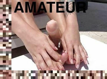 cul, amateur, massage, doigtage, pieds, bout-a-bout, fétiche, solo, branlette-avec-les-pieds, jambes