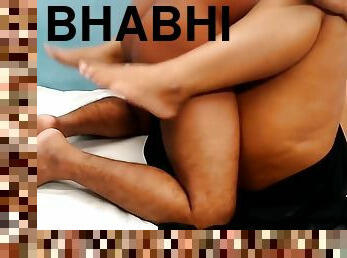 Bhabhi Ke Sat Devar Coda Cudi Kar Rahe Hain - Hindi Sex