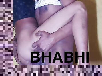 Devar Bhabhi - Pati Tha Bahar Mamta Mauka Pakar Apni Choot Devar Se Chudwai