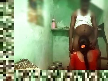 Tamil Aunty Cheating Unkle In Bathroom