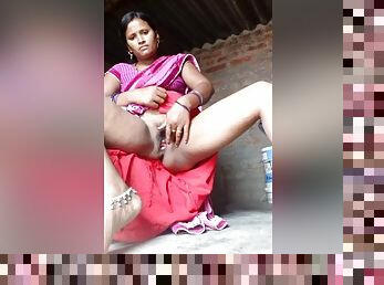 Today Exclusive- Bhabhi Play With Her Pussy
