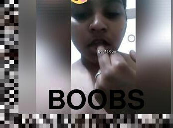 Desi Mallu Girl Showing Her Boobs And Pussy Fingering On Video Call Part1