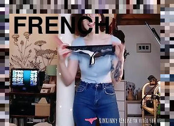 Vends-ta-culotte - French girl makes fun of the panty sniffer