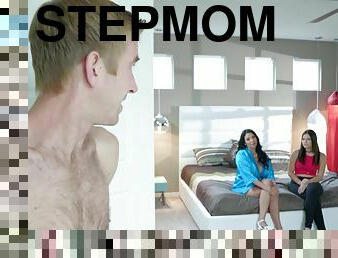 Stepmom Missy Martinez offers the big dick of her boyfriend