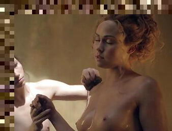 Nude of Spartacus - Anna Hutchison Ellen Hollman and co