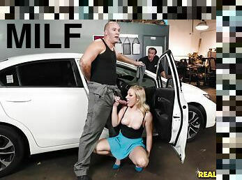 Big butt milf Daisy Lynne deepthroats mechanic's big dick in garage