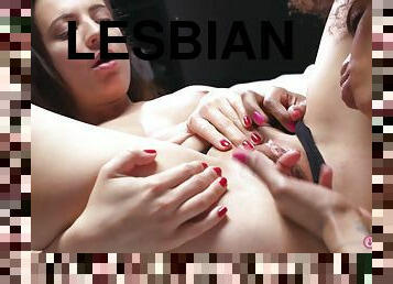nyrkkinainti, pillu-pussy, laiha, lesbo-lesbian, hullua, brasilia, sormettaminen, suuteleminen, fantasia, söpö