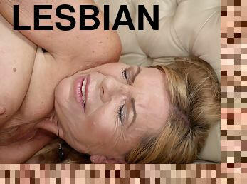 batran, lesbiana, adolescenta, jucarie, tanar18, mai-batran, batran-si-tanara