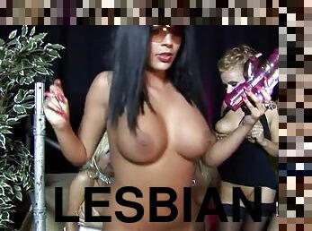 ulkotiloissa, lesbo-lesbian