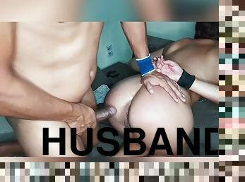 Rolling up the married womans ass before her husband arrives