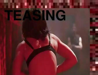 Jessica Biel striptease scenes
