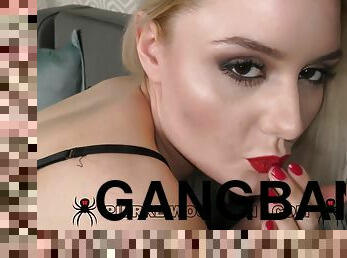 Glamour chick Scarlett Knight gangbang video