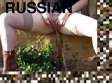 gros-nichons, en-plein-air, pisser, chatte-pussy, russe, babes, lingerie, méchant, seins